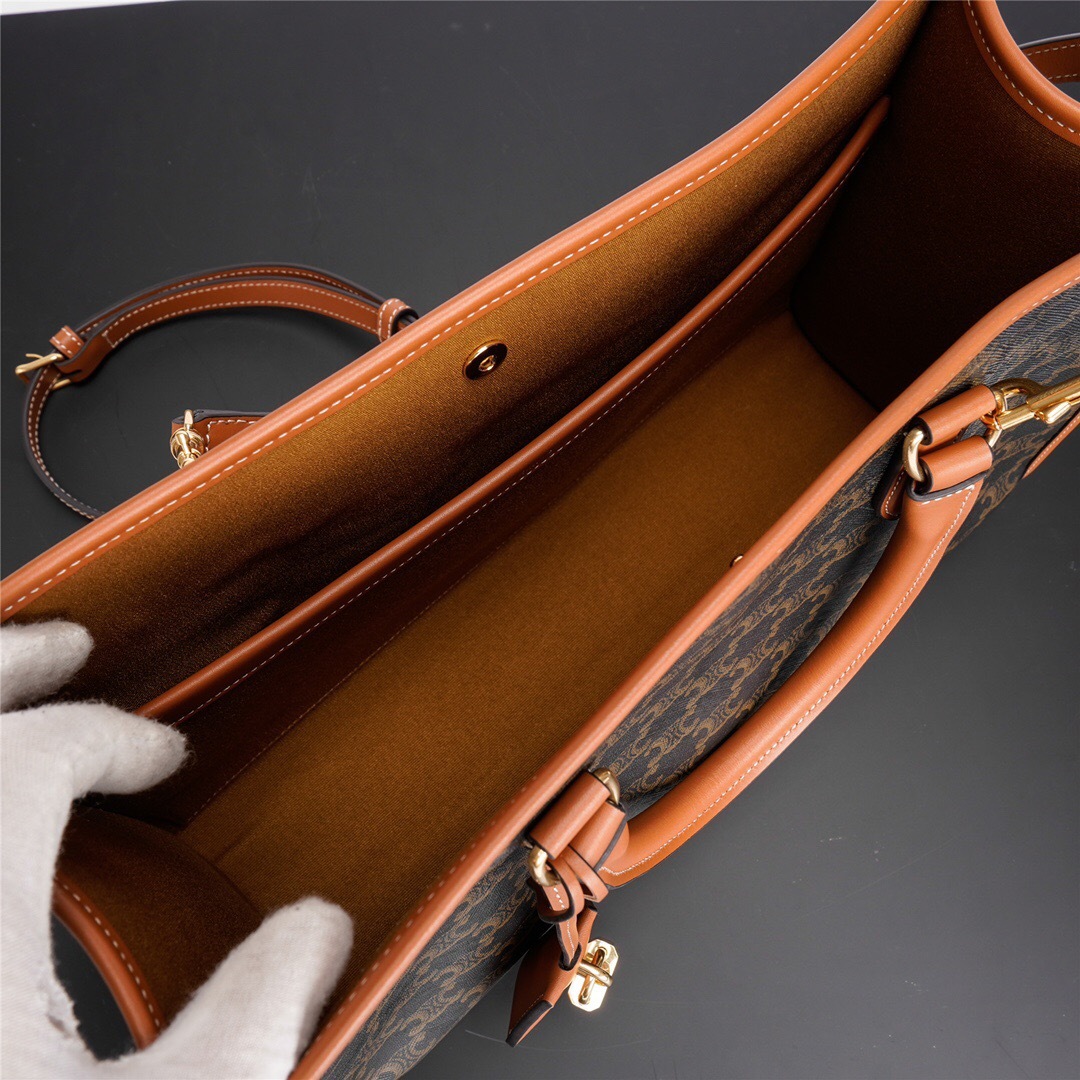 【CELINE】セリーヌ ミニ ホリゾンタル カバ トリオンフBag