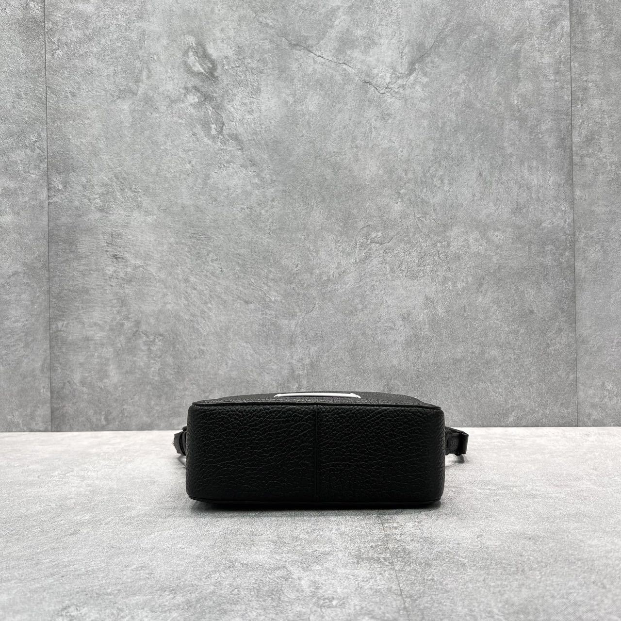 ☆Maison Margiela 5AC ミニ カメラバッグ