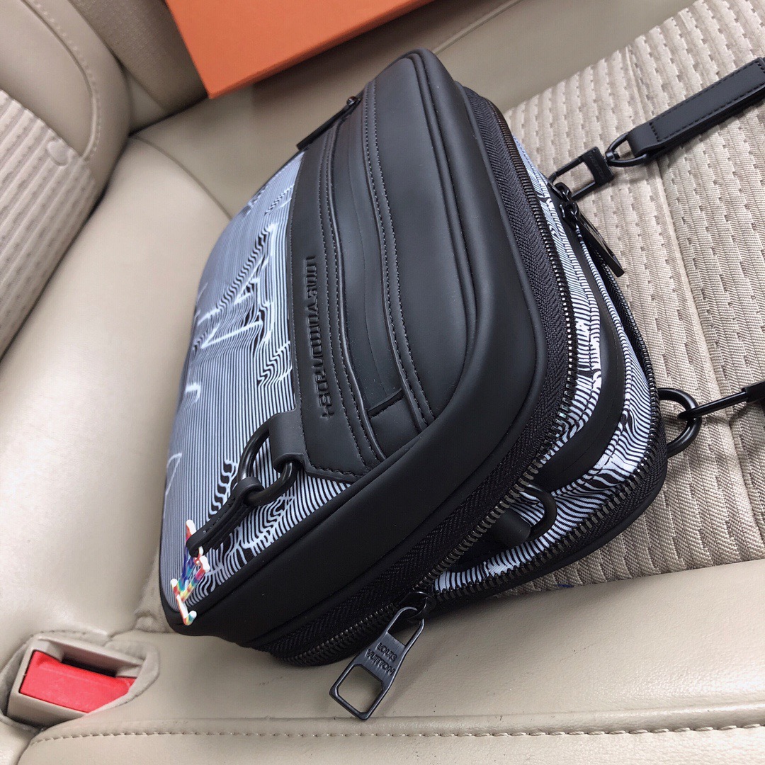 Louis Vuitton/Expandable メッセンジャーバッグ
