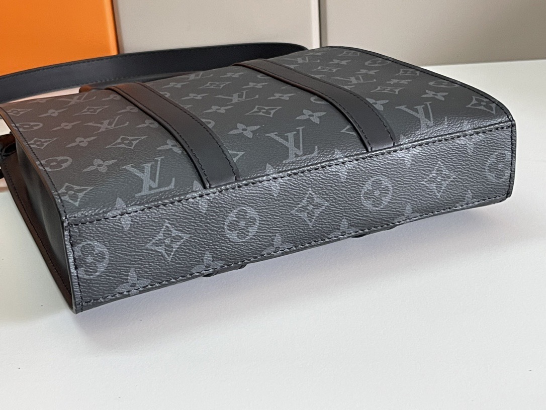 ★Louis vuitton ★サックプラ・クロス モノグラム・エクリプス