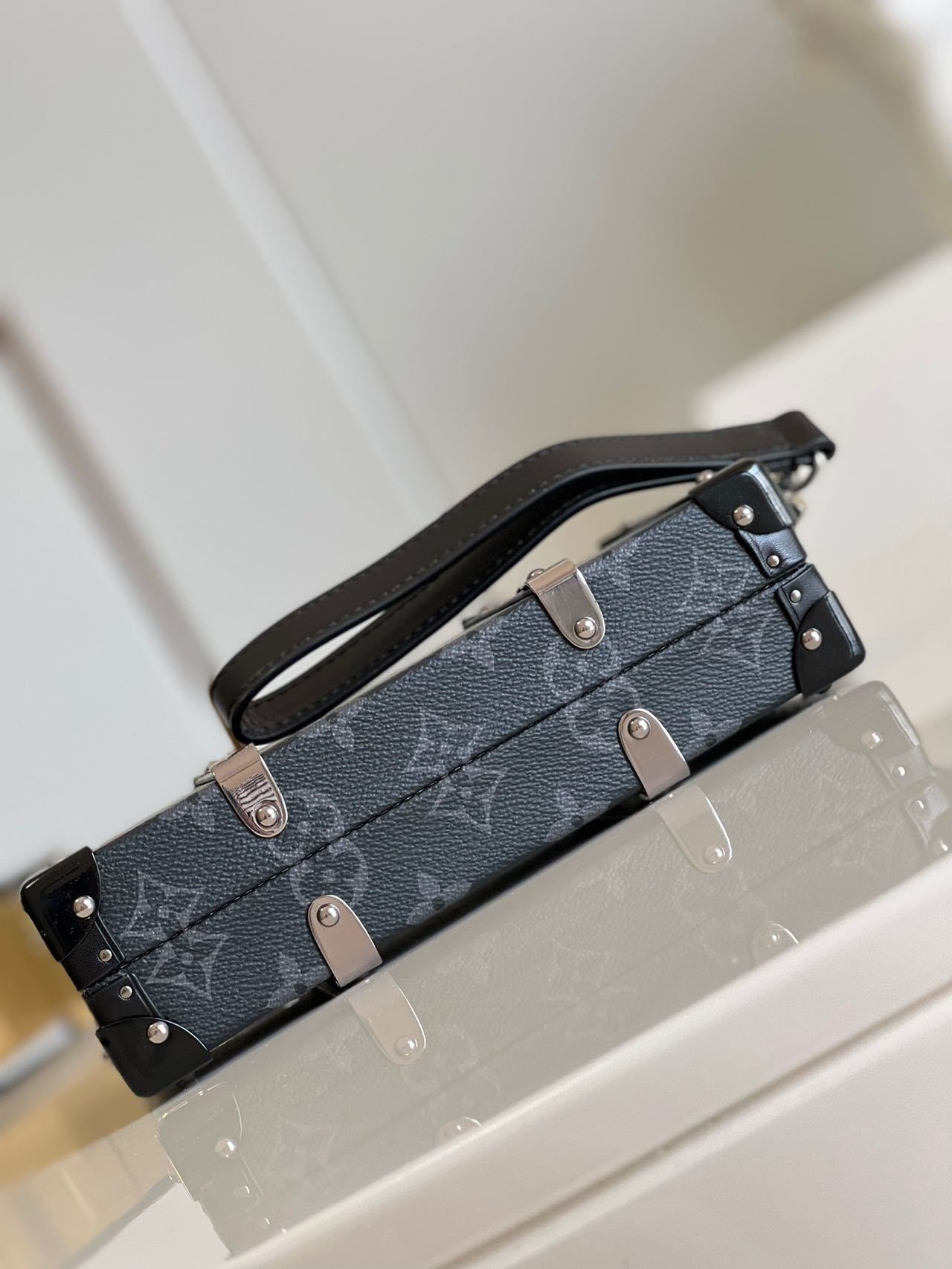 Louis Vuitton ウォレット・トランク　ハンドバッグ