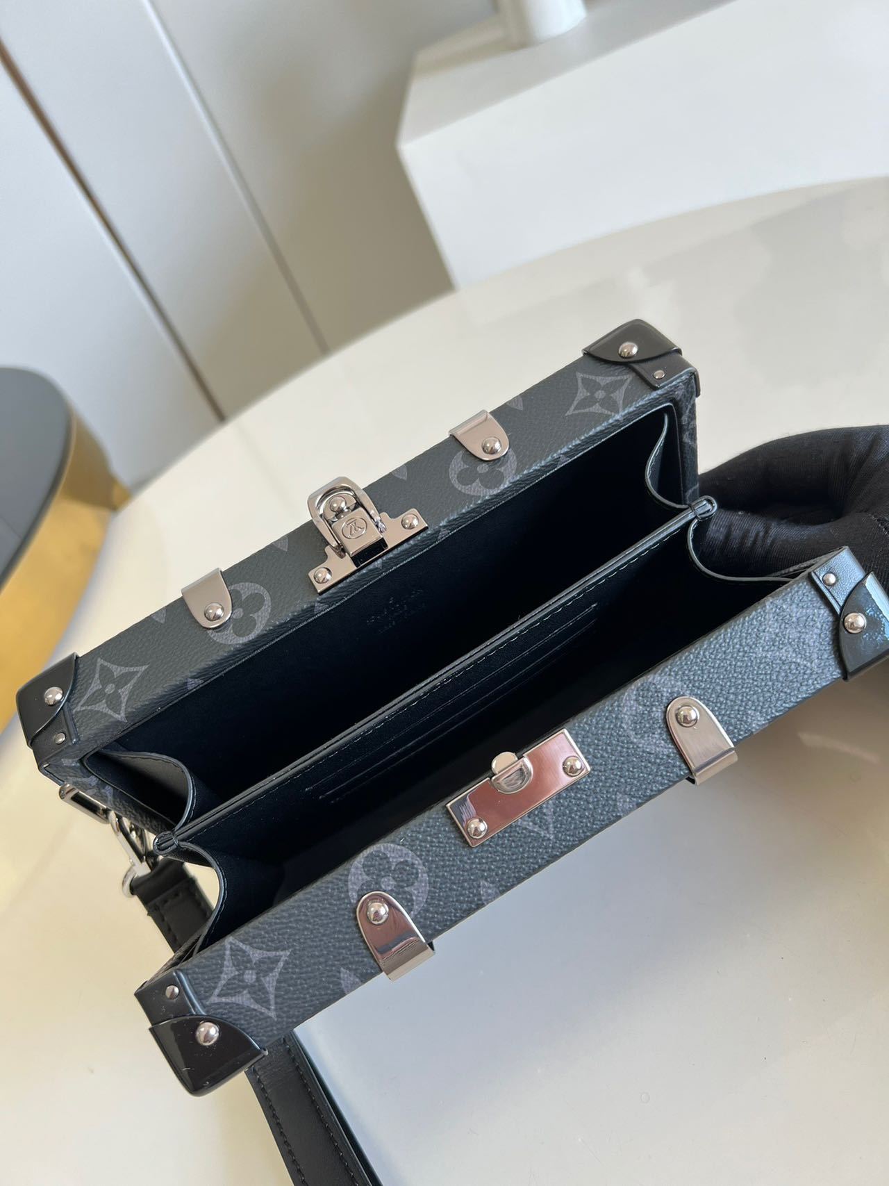 Louis Vuitton ウォレット・トランク　ハンドバッグ