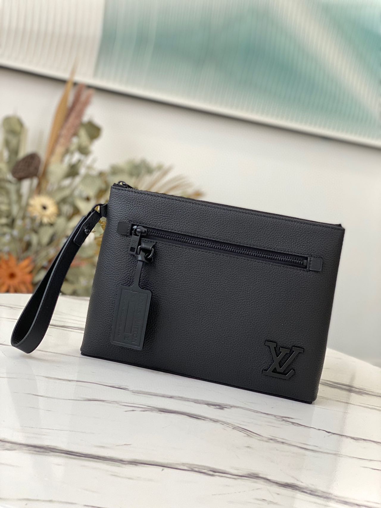 大人気【LOUIS VUITTON】ポシェット・IPAD