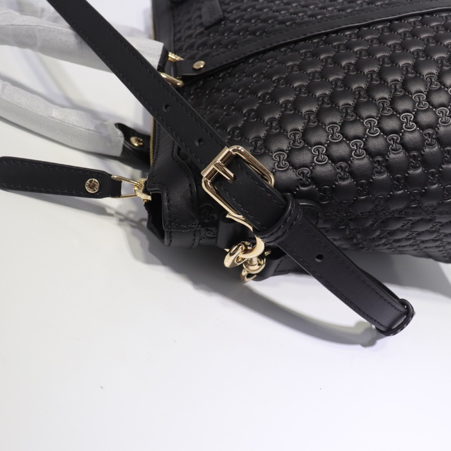 【ギフトにも♪】GUCCI グッチシマ A4も入るトートバッグ