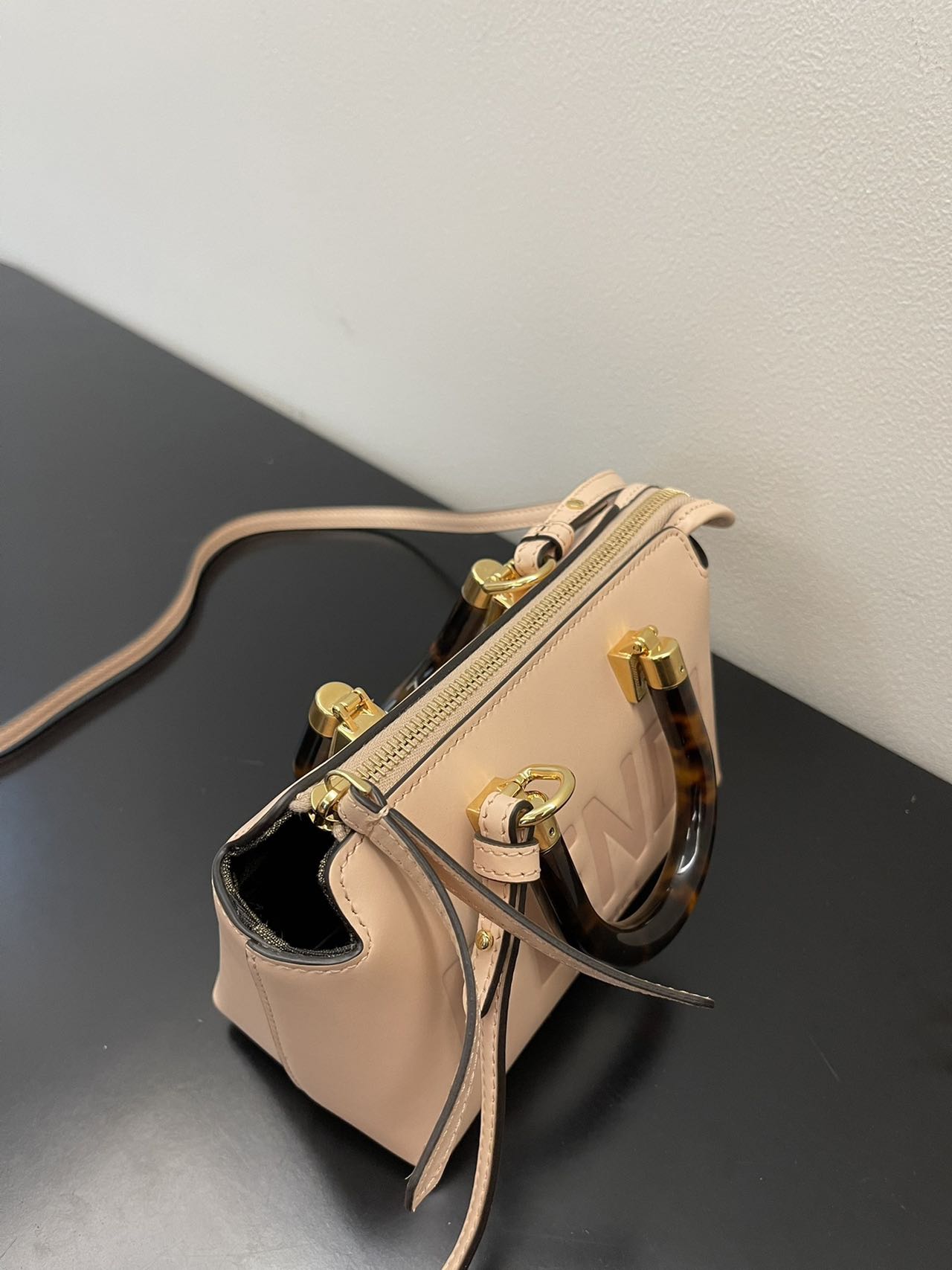 FENDI スモール バイ ザ ウェイ ライトピンク 22/23秋冬新作