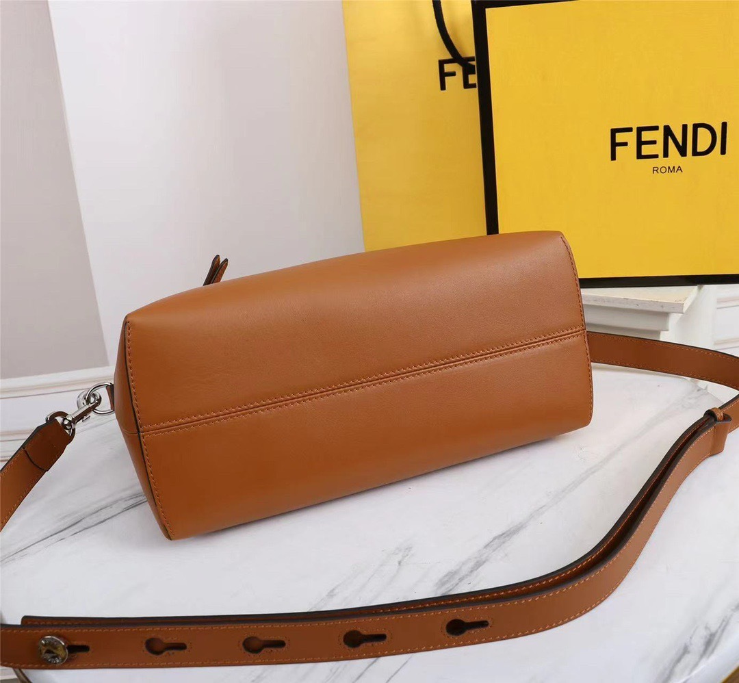 FENDI ミディアム バイザウェイ 「FENDI ROMA」ブラウン