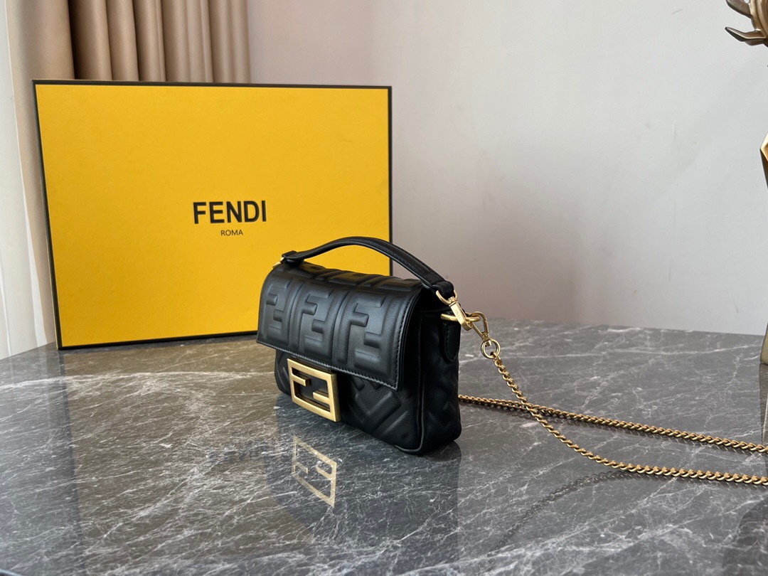 FENDI☆バゲット レザー バッグ ミニ