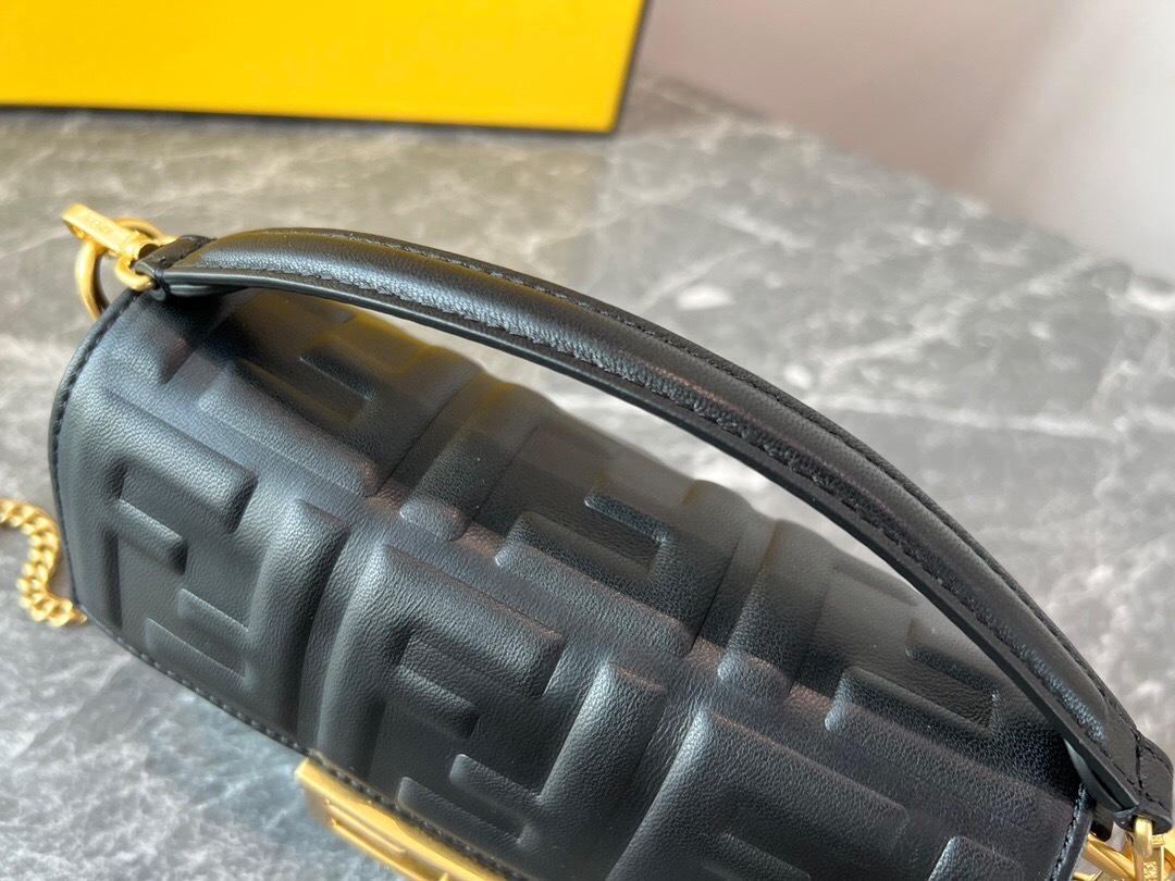 FENDI☆バゲット レザー バッグ ミニ