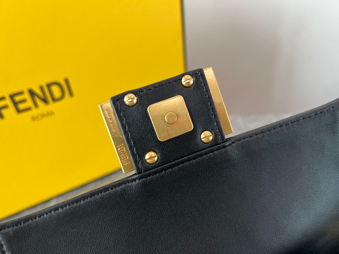 FENDI☆バゲット レザー バッグ ミニ