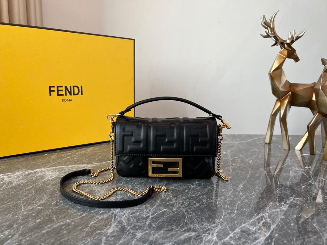FENDI☆バゲット レザー バッグ ミニ