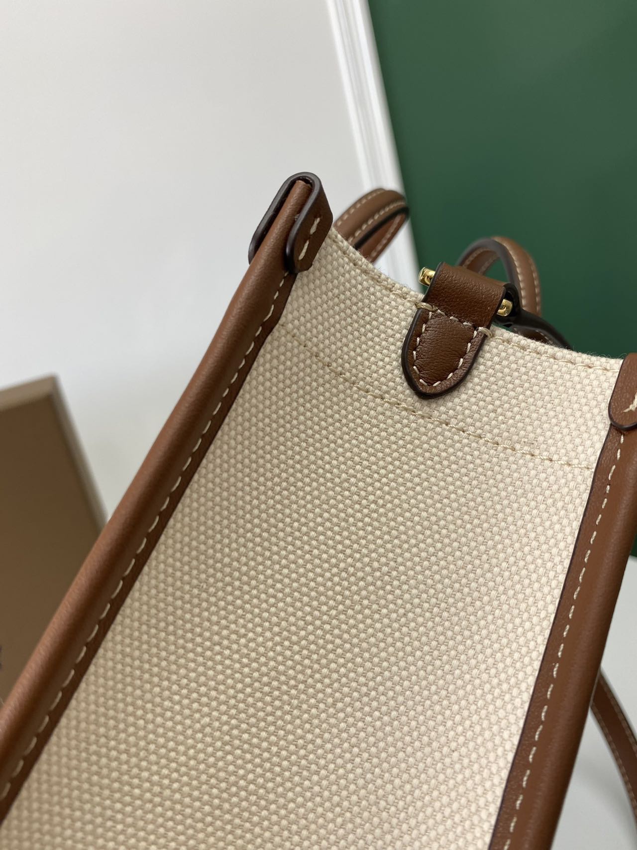 ★Burberry★Freyaキャンバス＆レザーミニバッグ