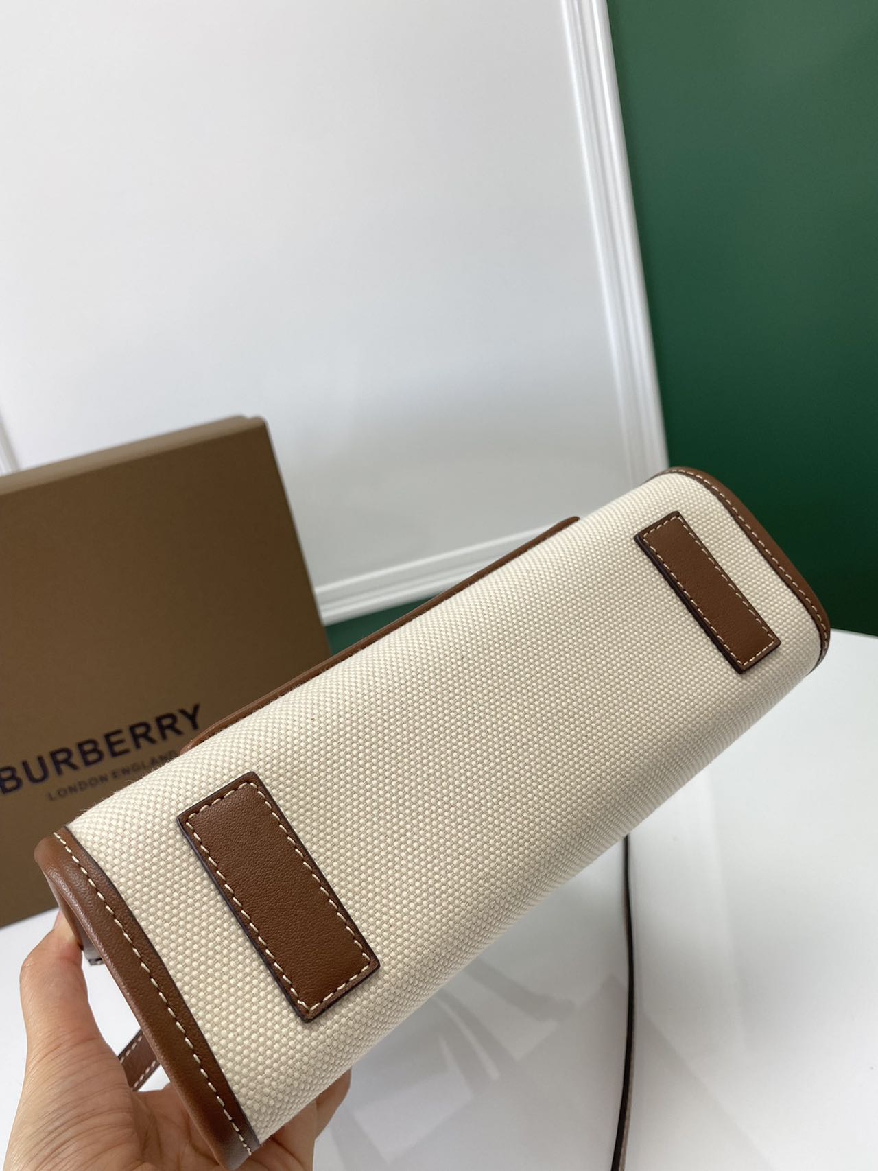 ★Burberry★Freyaキャンバス＆レザーミニバッグ