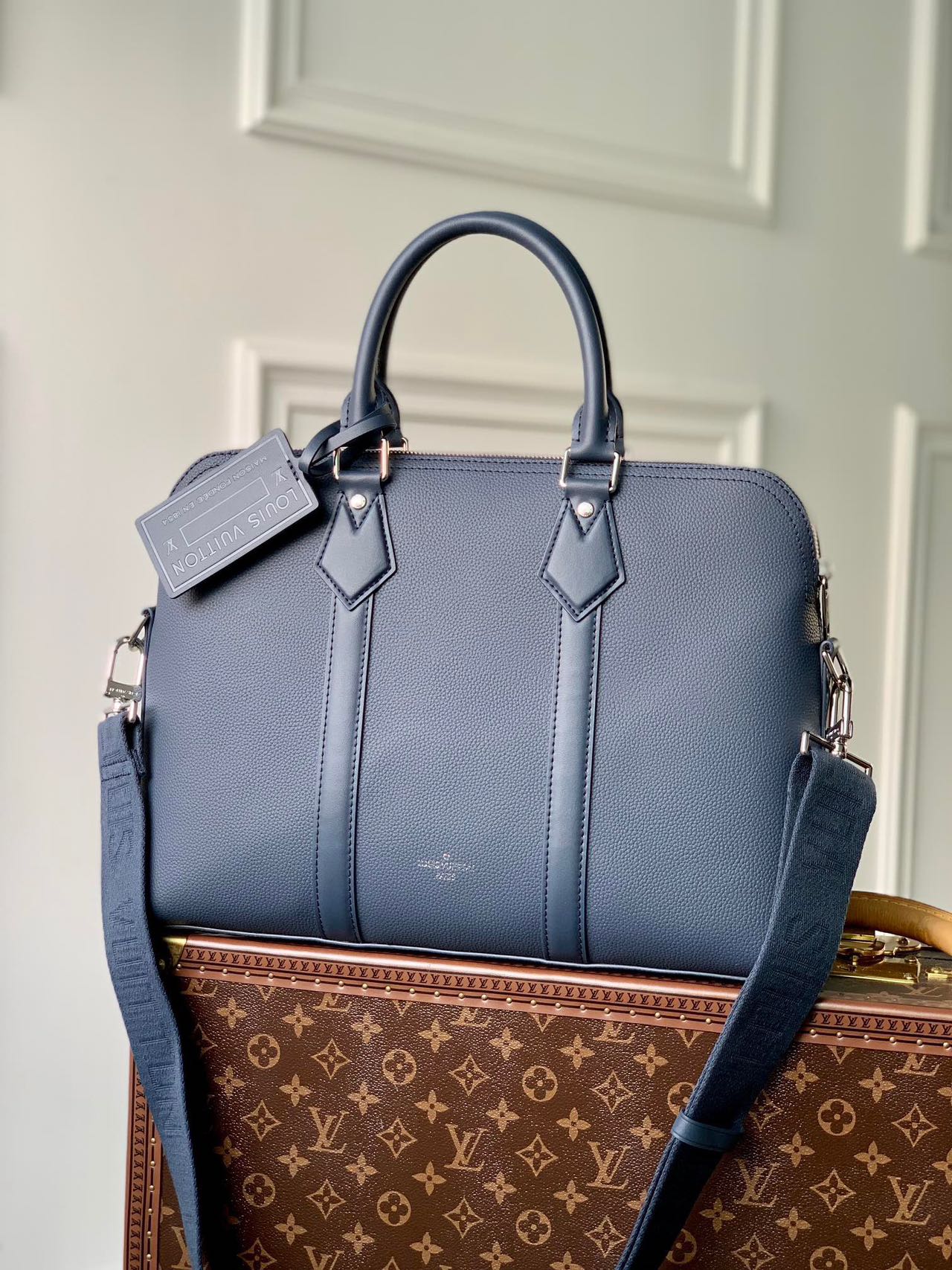 Louis Vuitton バッグ《VALIGETTA》ネイビー レザー