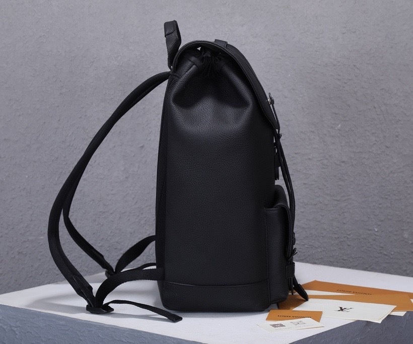 大人気 LOUIS VUITTON クリストファー・スリム バックパック