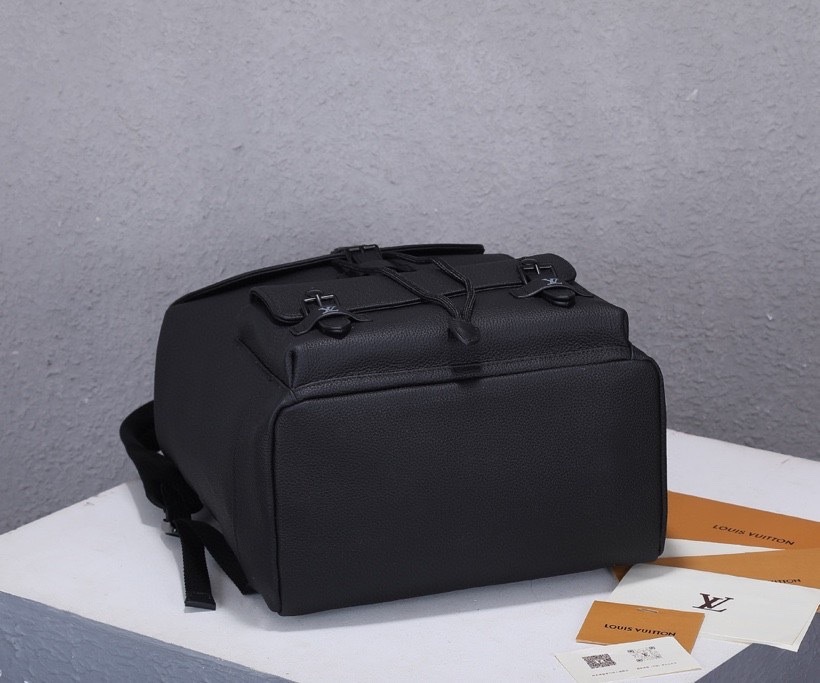 大人気 LOUIS VUITTON クリストファー・スリム バックパック