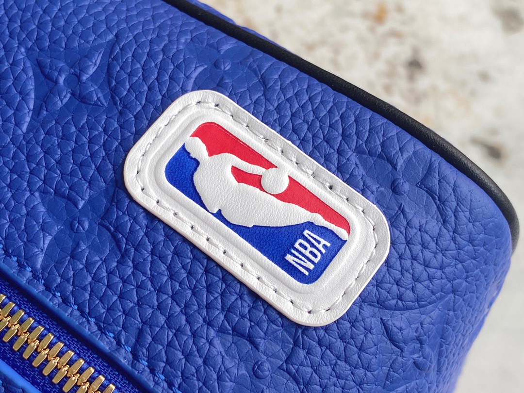 【NBAコラボ！数量限定☆】ルイヴィトン クラッチバッグ