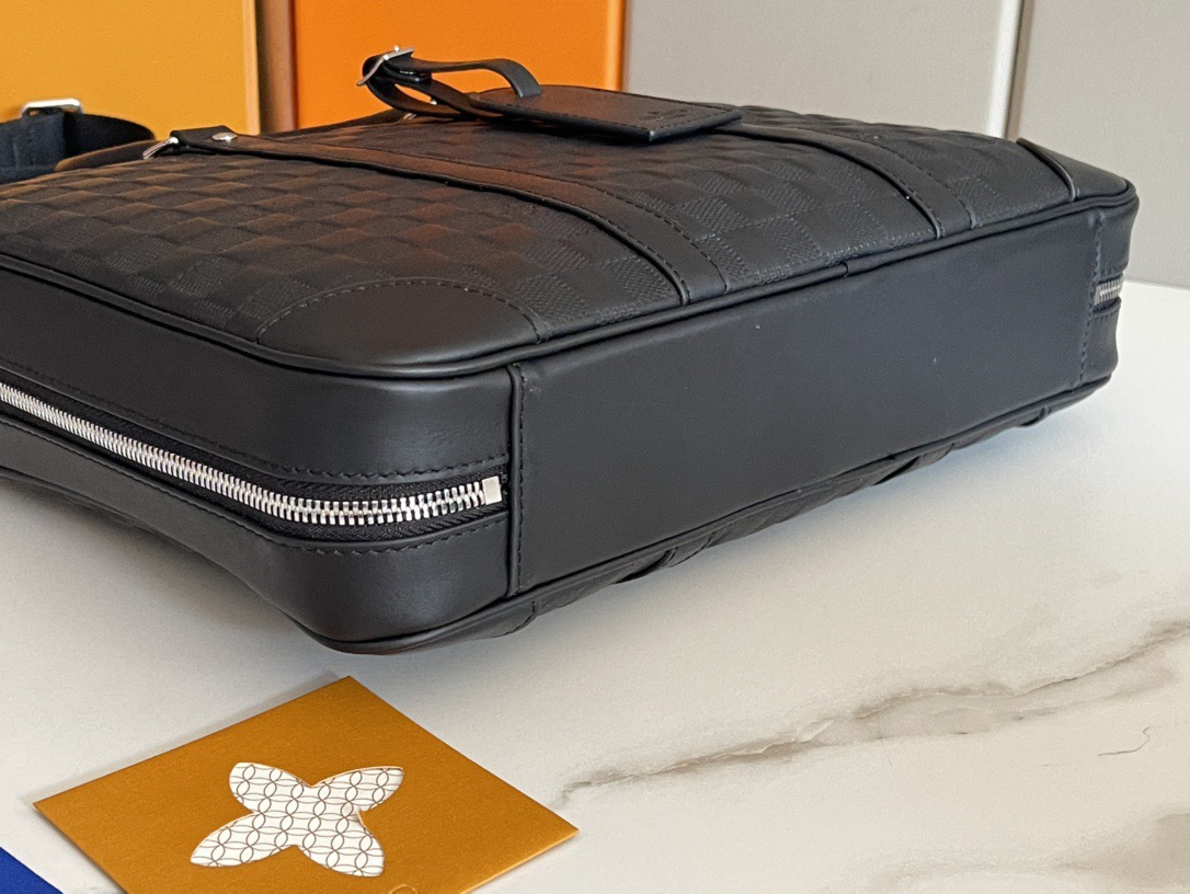 ◆ビジネスシーンを上質に【 LV 】シリウス・ブリーフケース