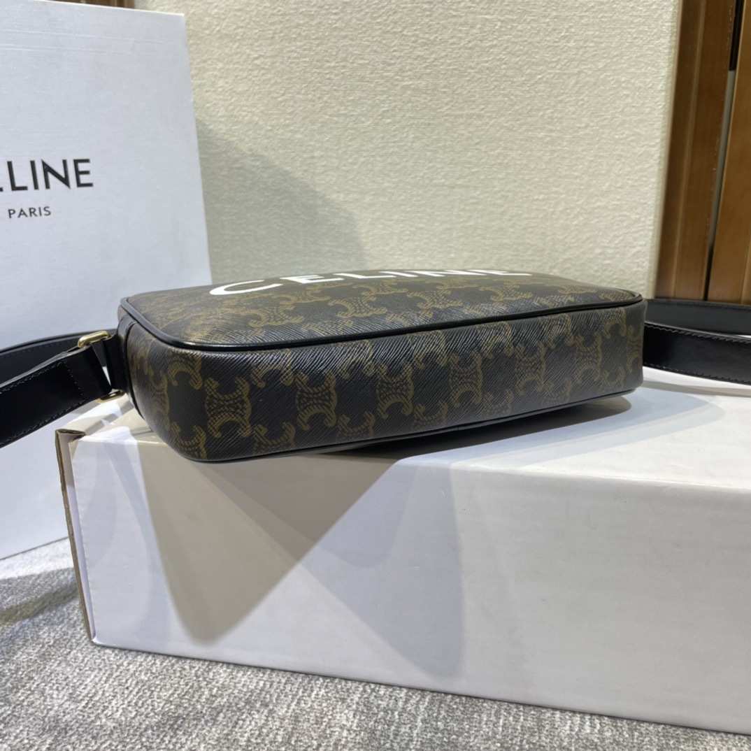 人気 CELINE トリオンフミディアム ショルダーバッグ