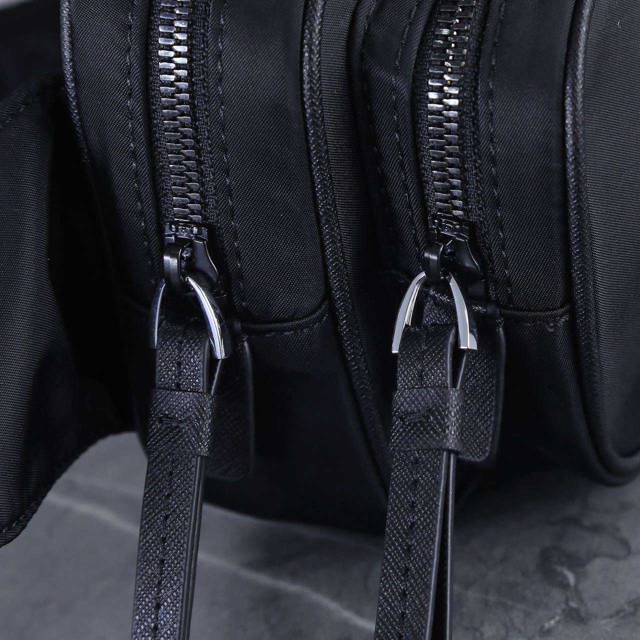 ☆PRADA プラダ ファブリックとレザー ベルトバッグ