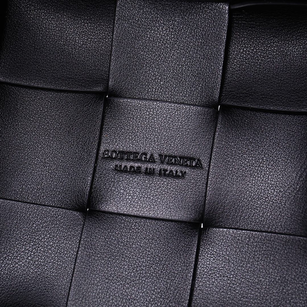 【BOTTEGA VENETA】カセット スモールバッグ イントレチャート