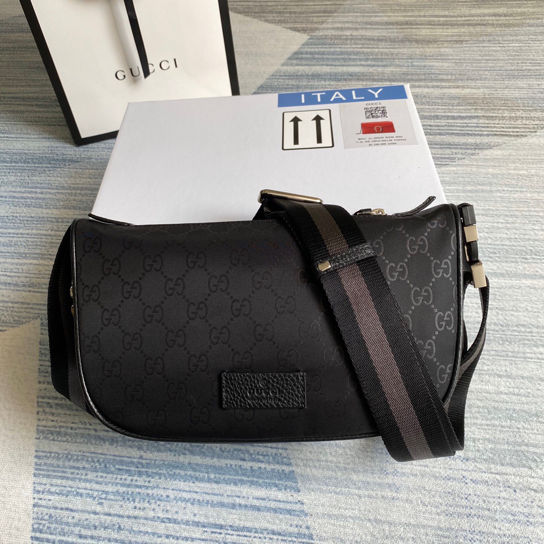 GUCCI■丈夫なGGナイロン ウエストバッグ