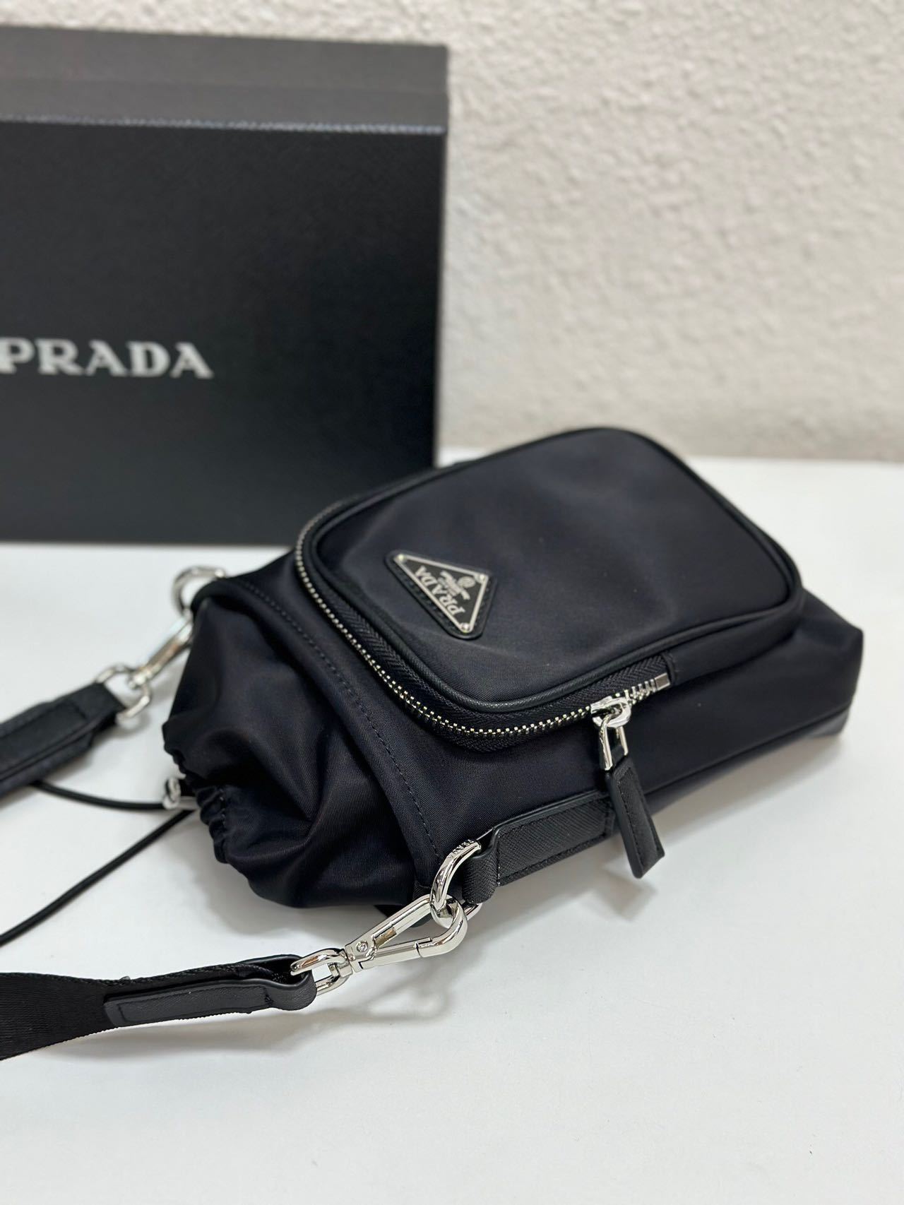 Prada ミニ ショルダーバック プラダ