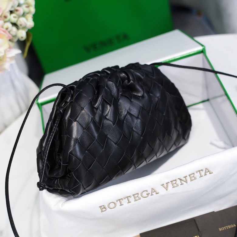 BOTTEGA VENETAショルダーバッグ