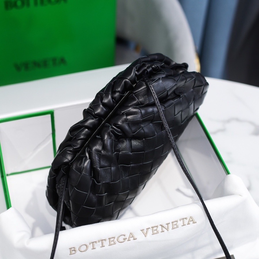 BOTTEGA VENETAショルダーバッグ