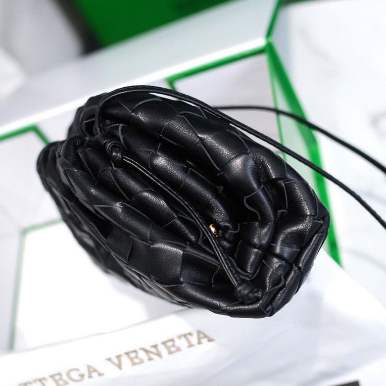 BOTTEGA VENETAショルダーバッグ