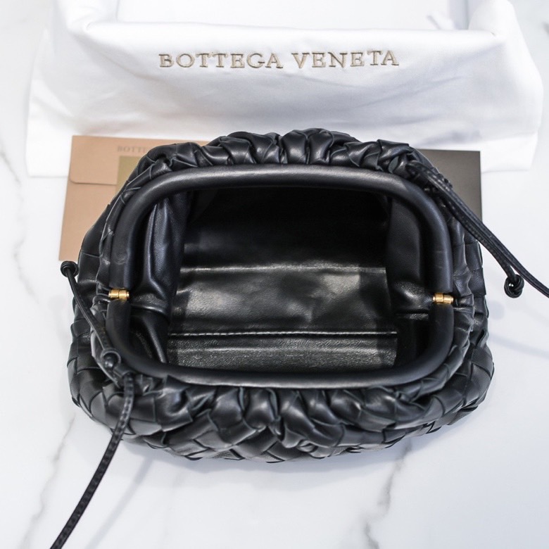 BOTTEGA VENETAショルダーバッグ