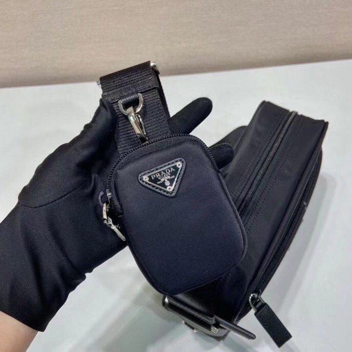 PRADA プラダ Re Nylon ロゴ ミニポーチ付き クロスボディバッグ