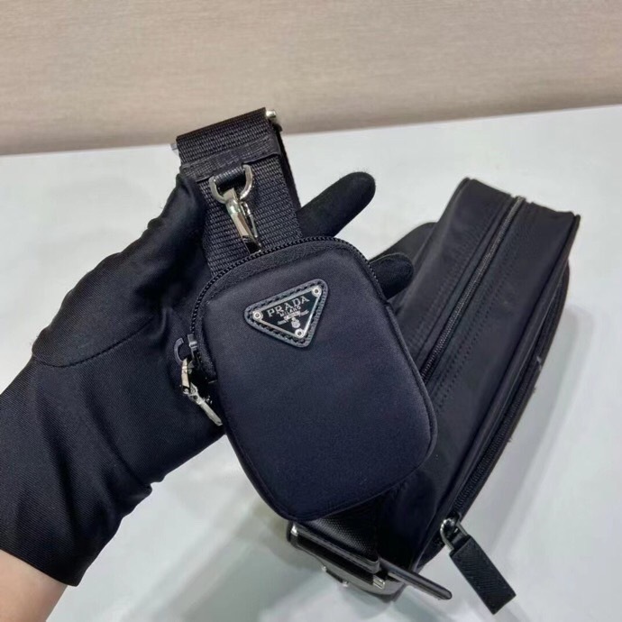 PRADA プラダ Re Nylon ロゴ ミニポーチ付き クロスボディバッグ