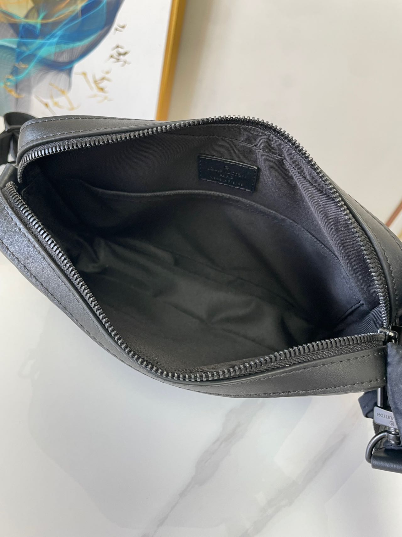 ★人気★ Louis Vuitton デュオ・メッセンジャー