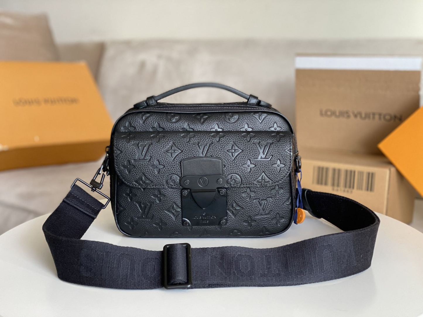 Louis vuitton◆ミニ ショルダーバッグ◆ ブルー レザー 黒 メッセンジャー