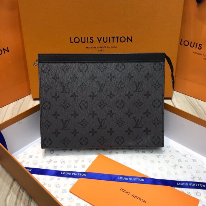雑誌 LEON 掲載Louis Vuitton★クラッチバッグ