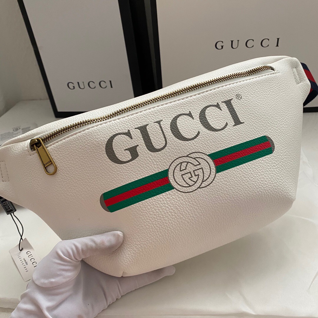 【GUCCI】グッチ レトロ ロゴ レザー ベルトバッグ