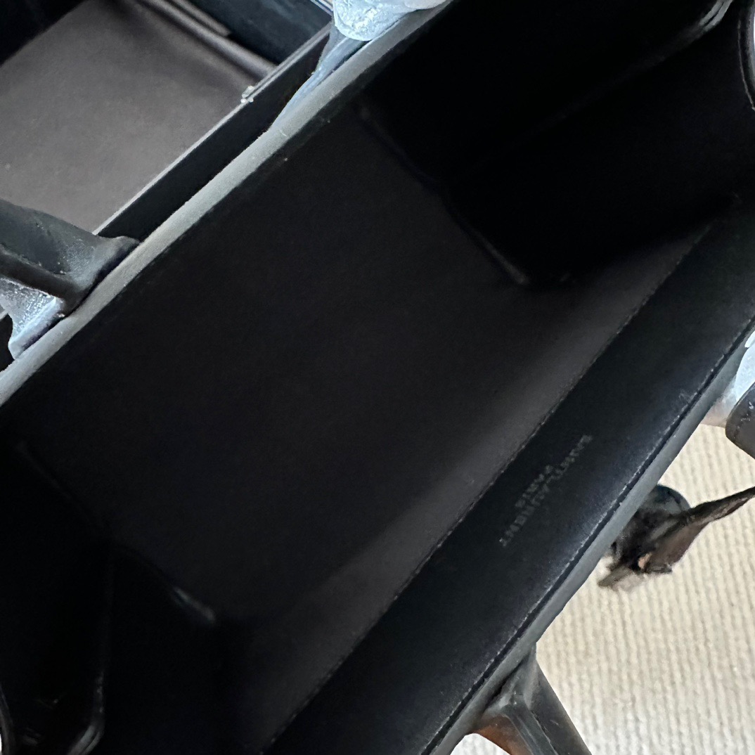 サンローラン　大人ハンドバッグ