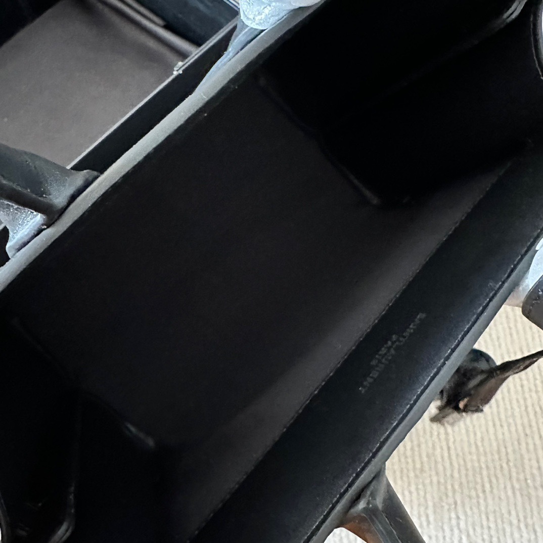 サンローラン　大人ハンドバッグ