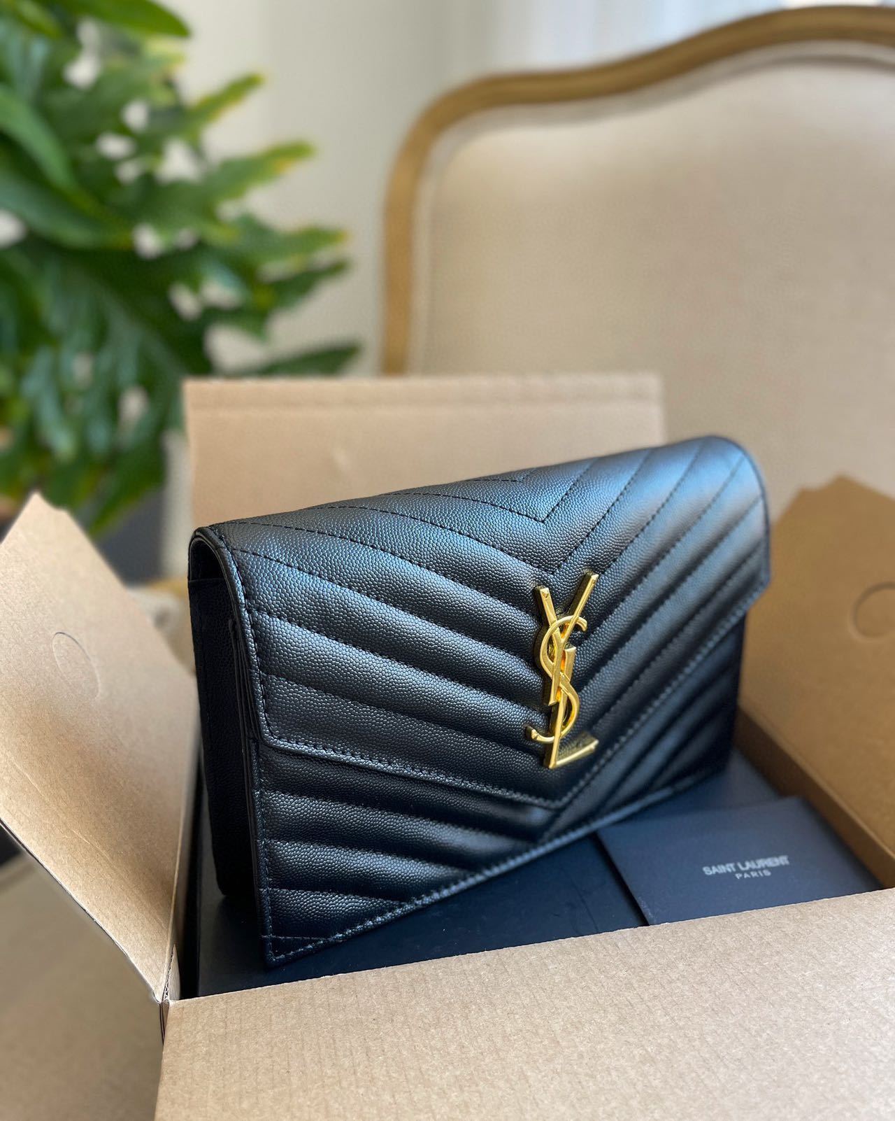 Saint Laurent モノグラム チェーン ウォレット