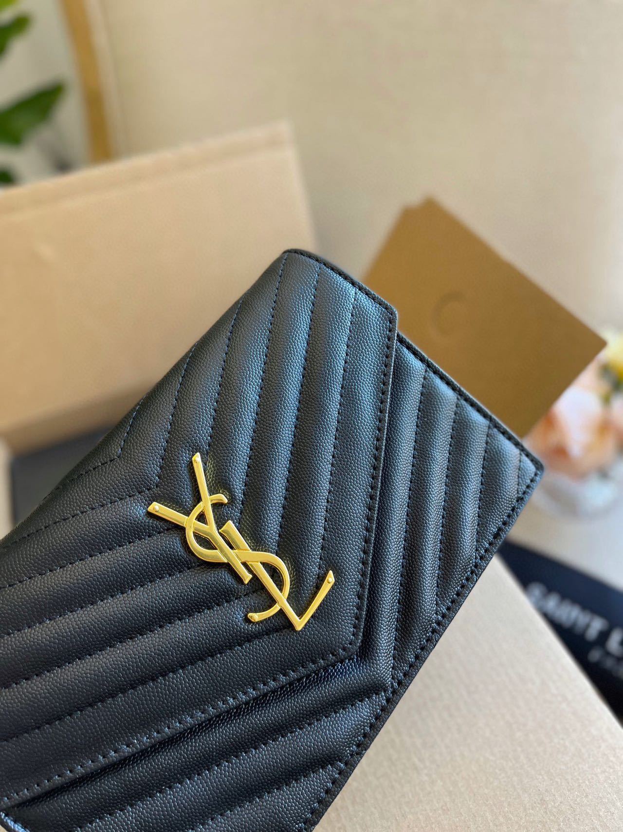 Saint Laurent モノグラム チェーン ウォレット