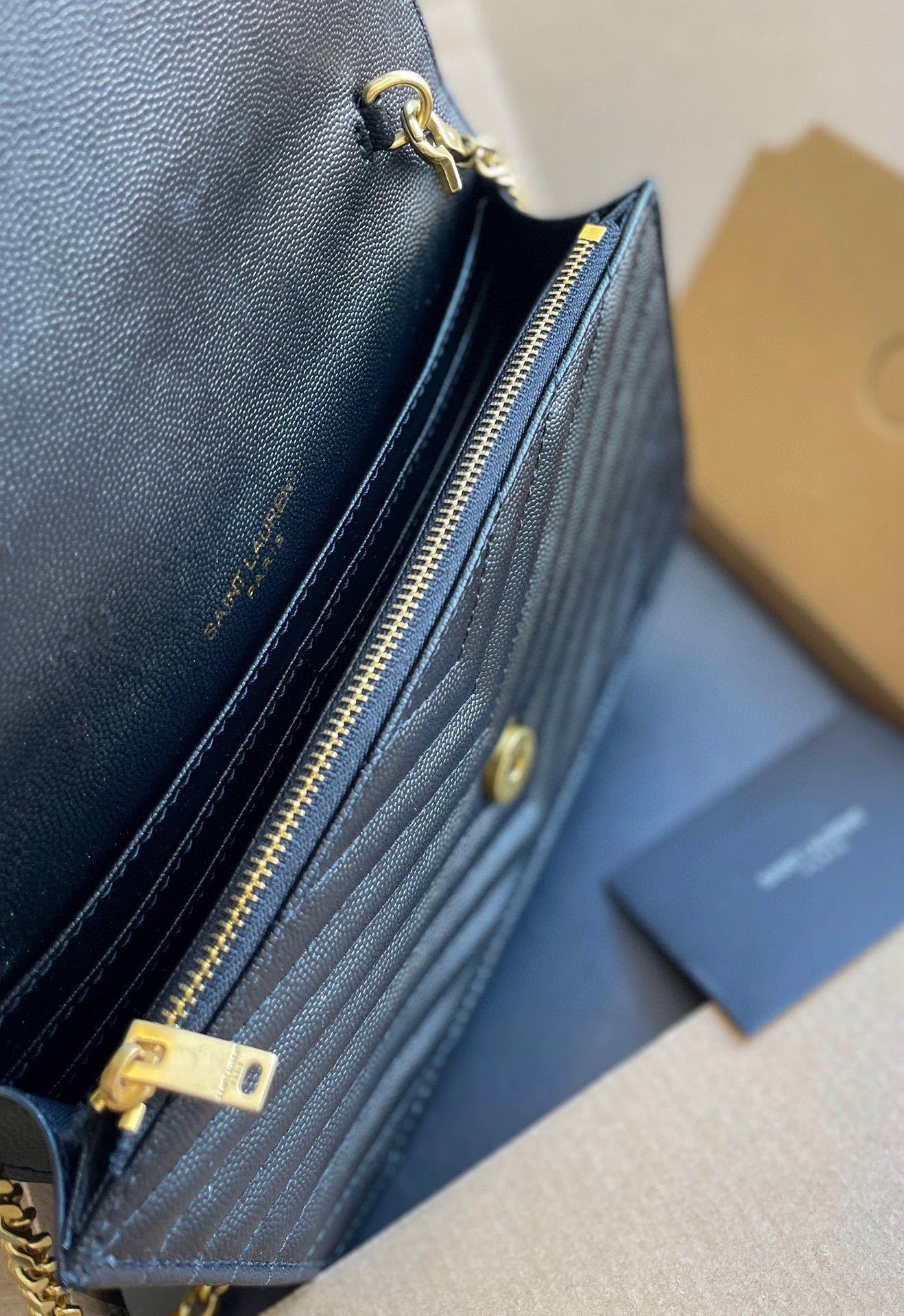 Saint Laurent モノグラム チェーン ウォレット