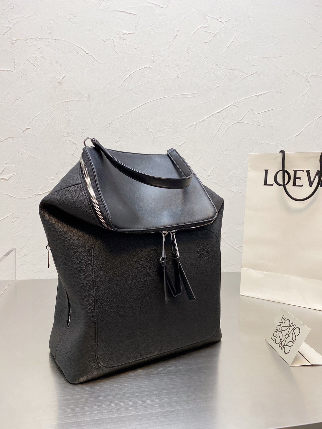 Loewe　バックパックリュック