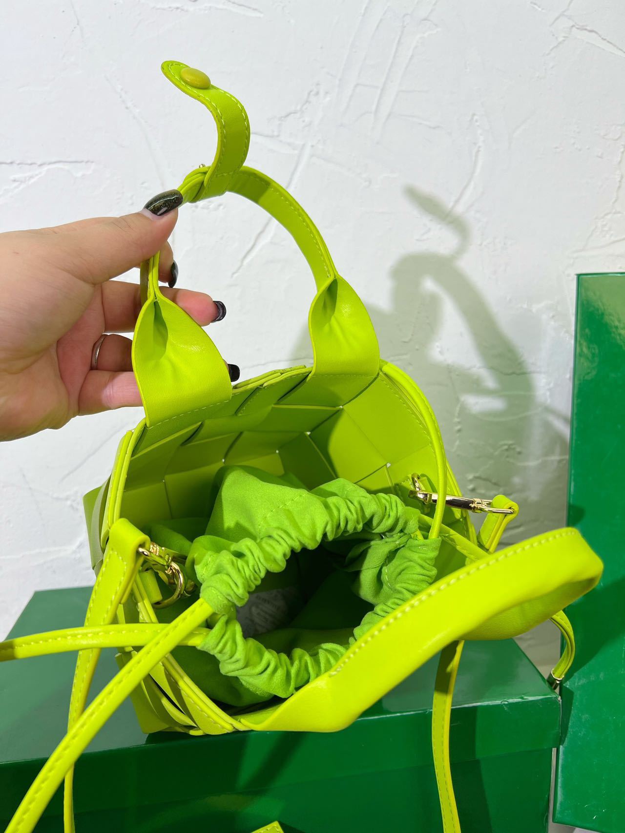 BOTTEGA VENETA  ミニ ショルダーバッグ