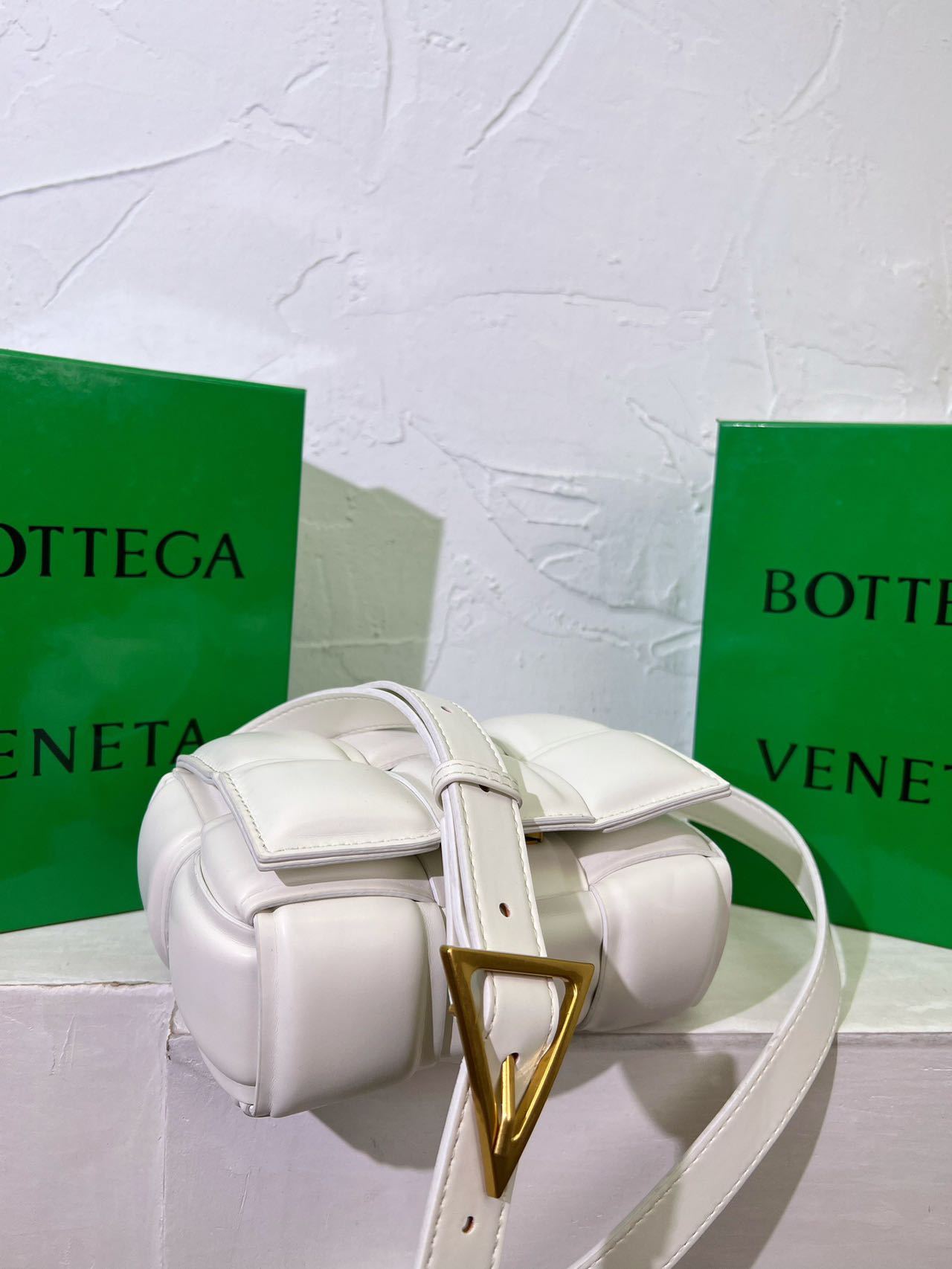 BOTTEGA VENETA　レザー ミニ バッグ