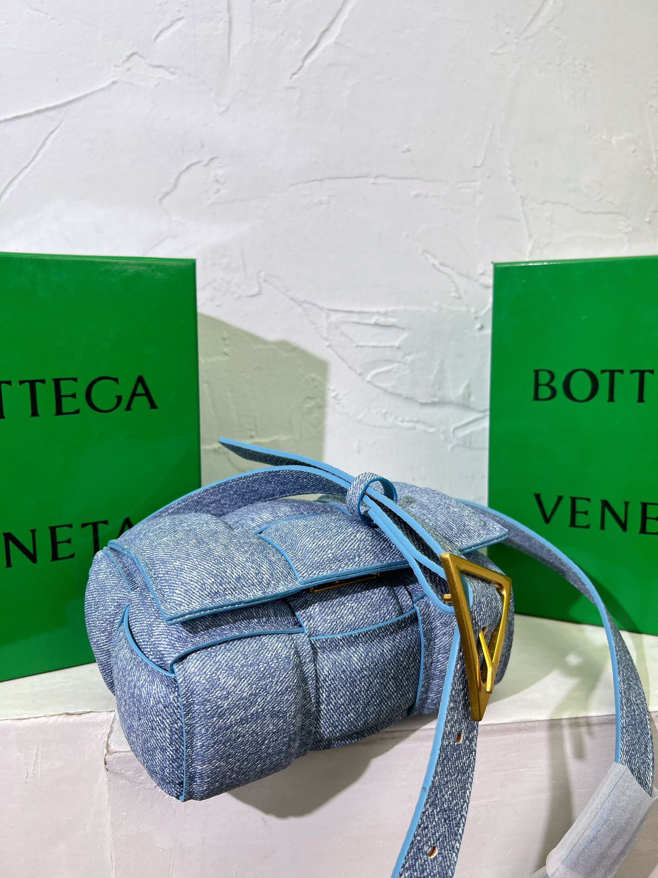 BOTTEGA VENETA  ミニ ショルダーバッグ
