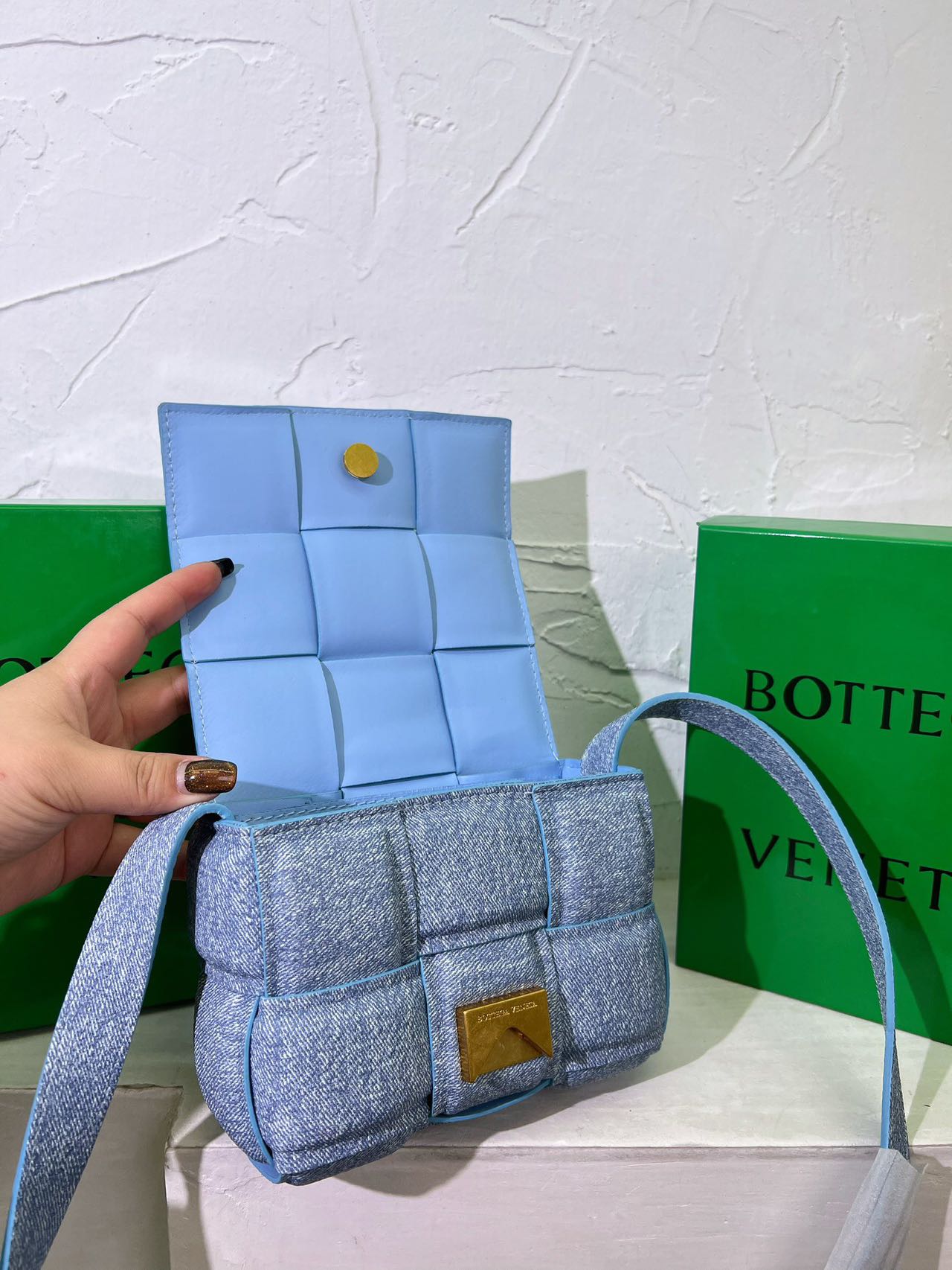 BOTTEGA VENETA  ミニ ショルダーバッグ