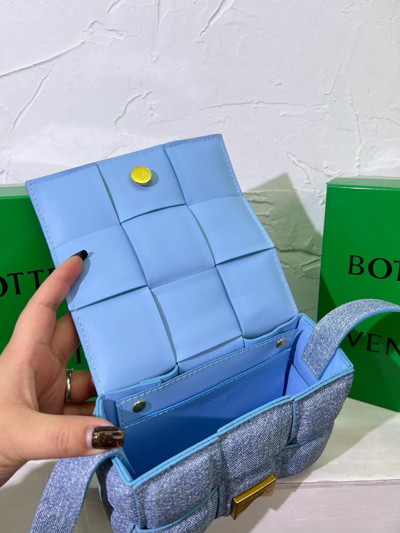 BOTTEGA VENETA  ミニ ショルダーバッグ