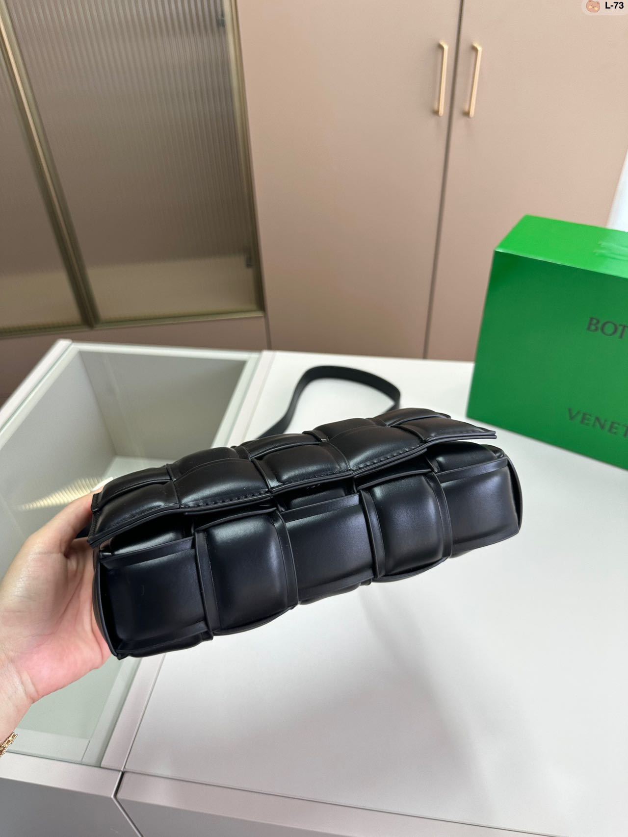 BOTTEGA VENETA ショルダーバッグ