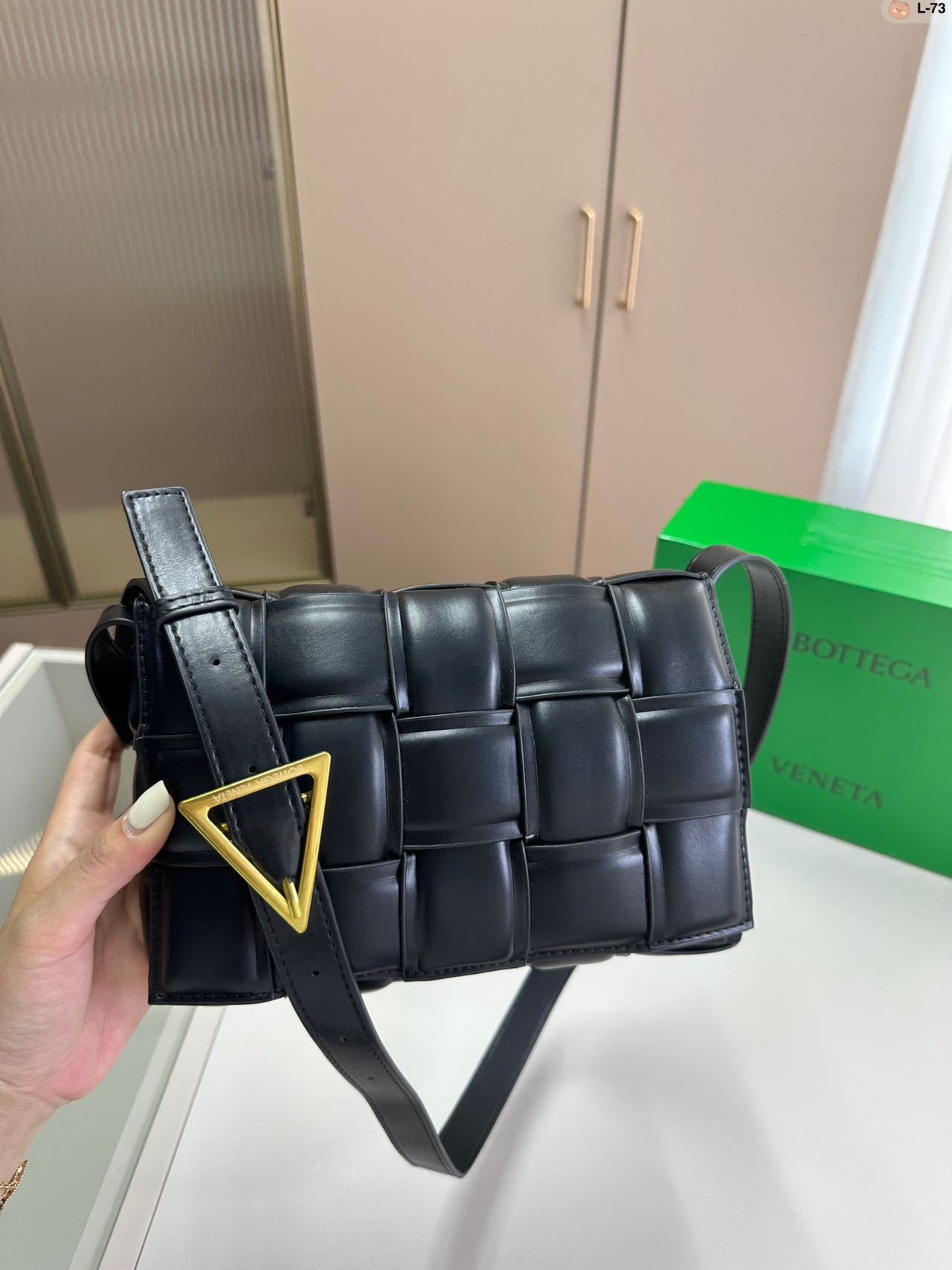 BOTTEGA VENETA ショルダーバッグ