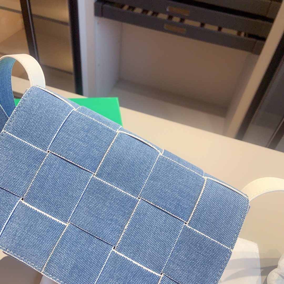 BOTTEGA VENETA ショルダーバッグ